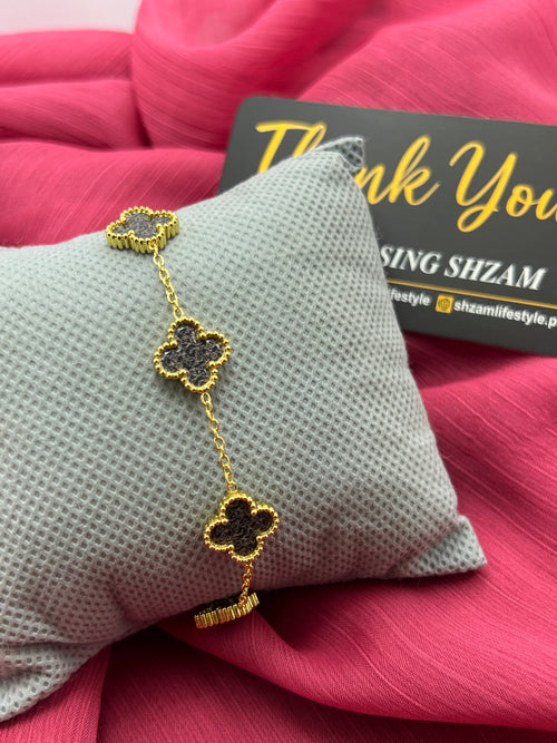 Luxury Clover Charm Gold Plated Adjustable Bracelet